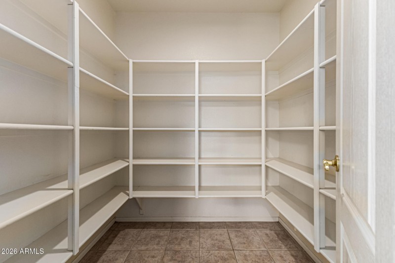 Walk-in Pantry