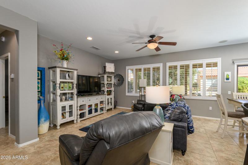 Great Room W/Shutter