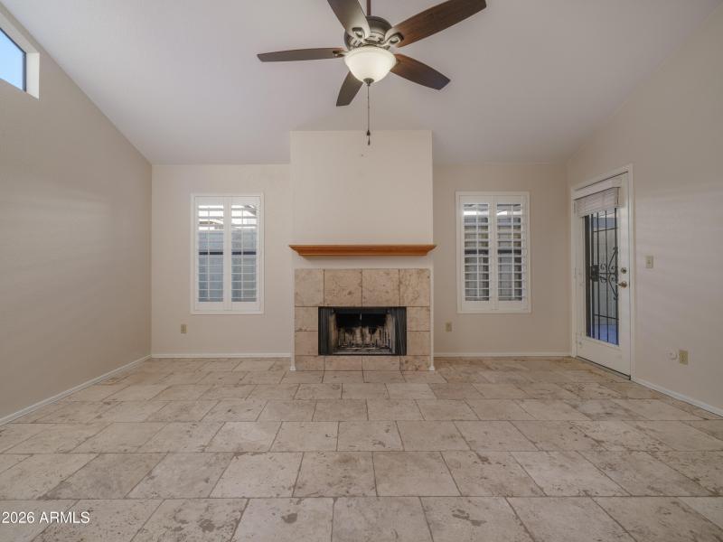 1836 N Stapley Dr-12