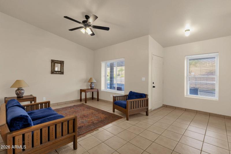 11-web-or-mls-1121-north-25th-pl-unit-1