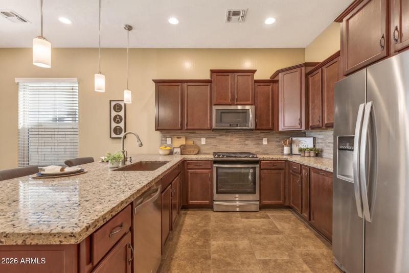 19_20556_W_Point_Ridge19_mls