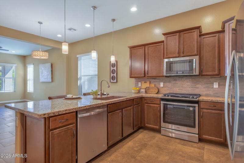 27_20556_W_Point_Ridge27_mls