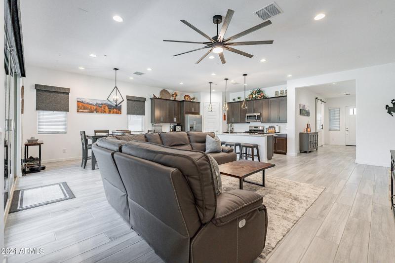 28-web-or-mls-Caballo-28