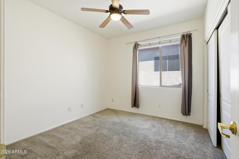 23_1645 e orangewood st-23