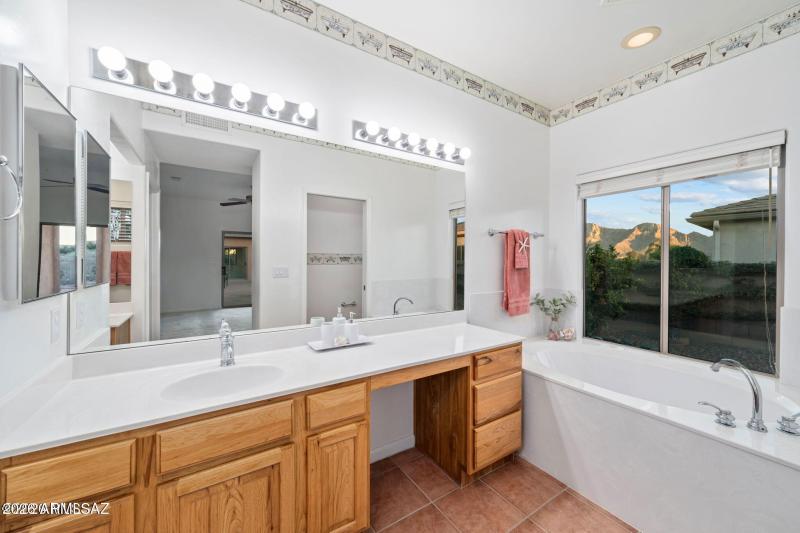 13066 N Eagleview Drive