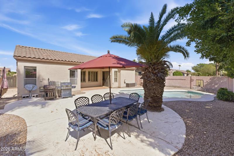 35_1645 e orangewood st-35