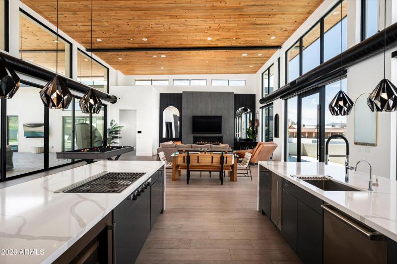 12209 N 65th Place Scottsdale, AZ 85254