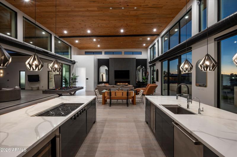 12209 N 65th Place Scottsdale, AZ 85254