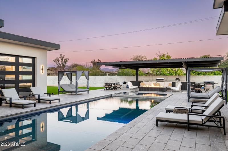 12209 N 65th Place Scottsdale, AZ 85254