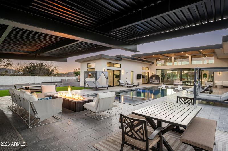 12209 N 65th Place Scottsdale, AZ 85254