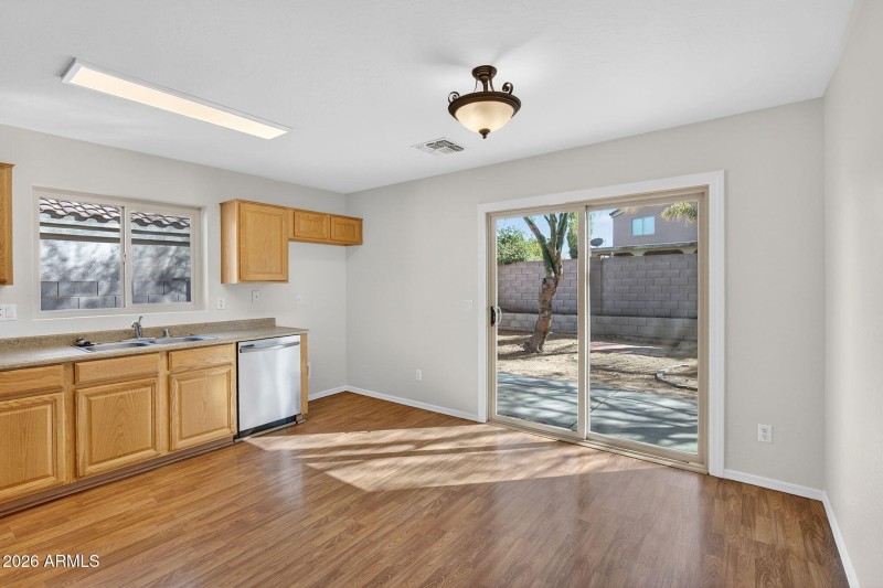 10-web-or-mls-32W Silver Creek Ln