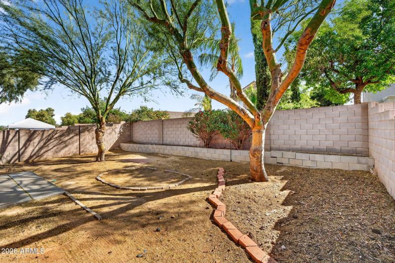 26-web-or-mls-44W Silver Creek Ln