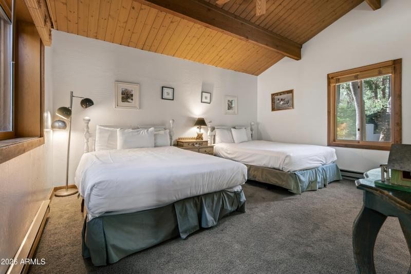 Guest Bedroom En-Suite