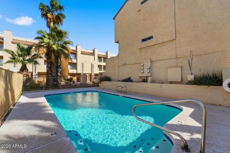 225 N Pomeroy APT 14-39