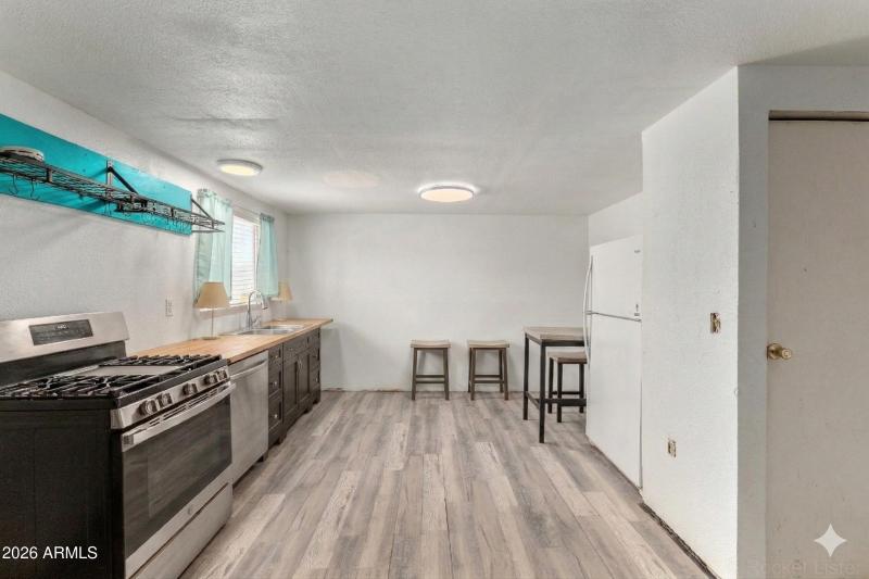 Gemini_Generated_Image_5zlbgf5zlbgf5zlb