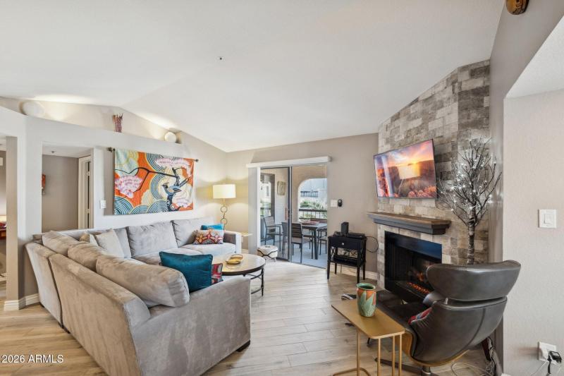 4-web-or-mls-9396-e-purdue-ave-221