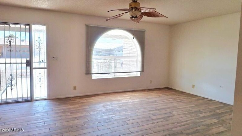 8355421432247601578.jpg1