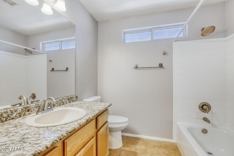 8782 e pinchot ave - Web Quality - 022 -