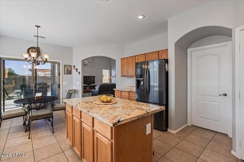 10335 W Southgate_Kitchen