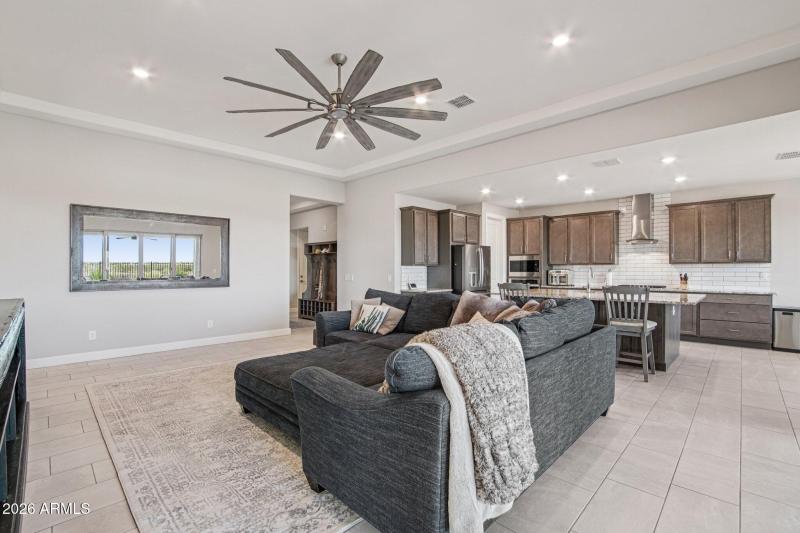 7-web-or-mls-W Hiddenview Dr-S0603-007