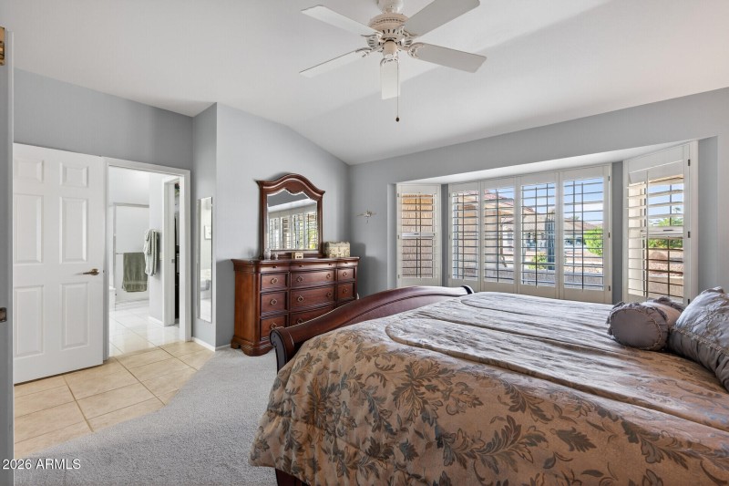 Onwer's Suite toward ensuite bath