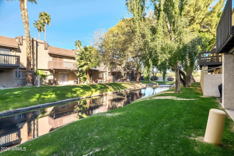 51-2208 W Lindner Avenue 31-51