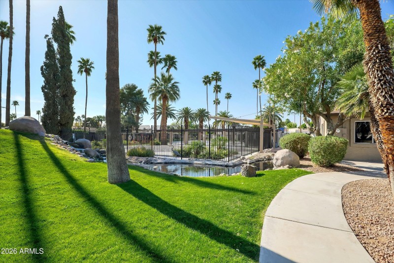 56-2208 W Lindner Avenue 31-56