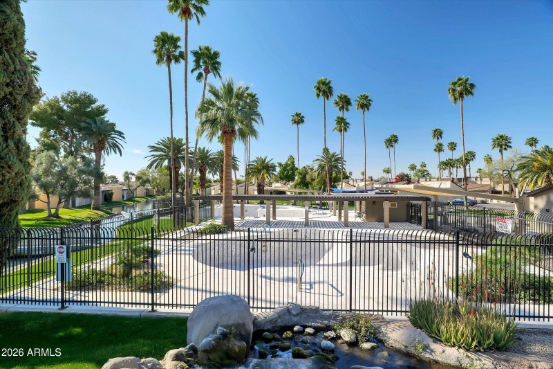 57-2208 W Lindner Avenue 31-57