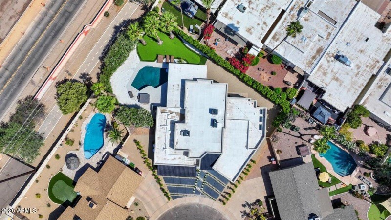 09-DJI_20250613060101_0154_D