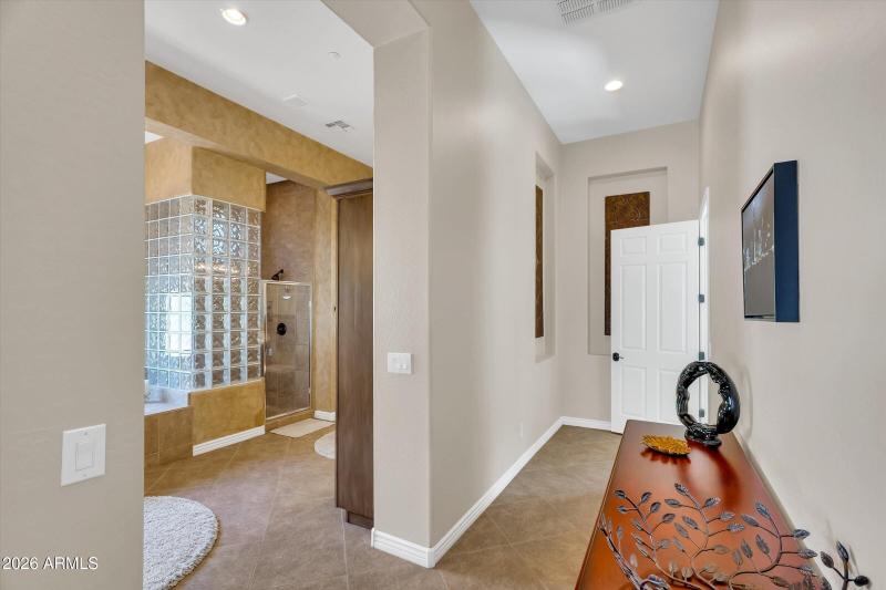 070-4080 N Thunder Hills Court-70