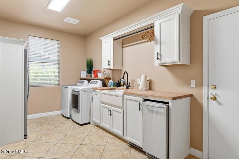 39-4429 E Happy Coyote Trail_RedHogMedia