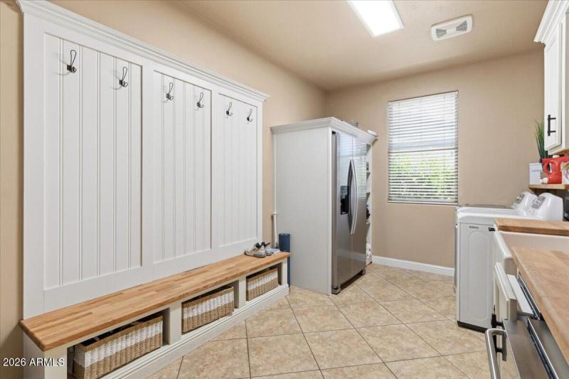 40-4429 E Happy Coyote Trail_RedHogMedia