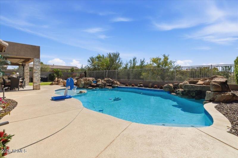 51-4429 E Happy Coyote Trail_RedHogMedia