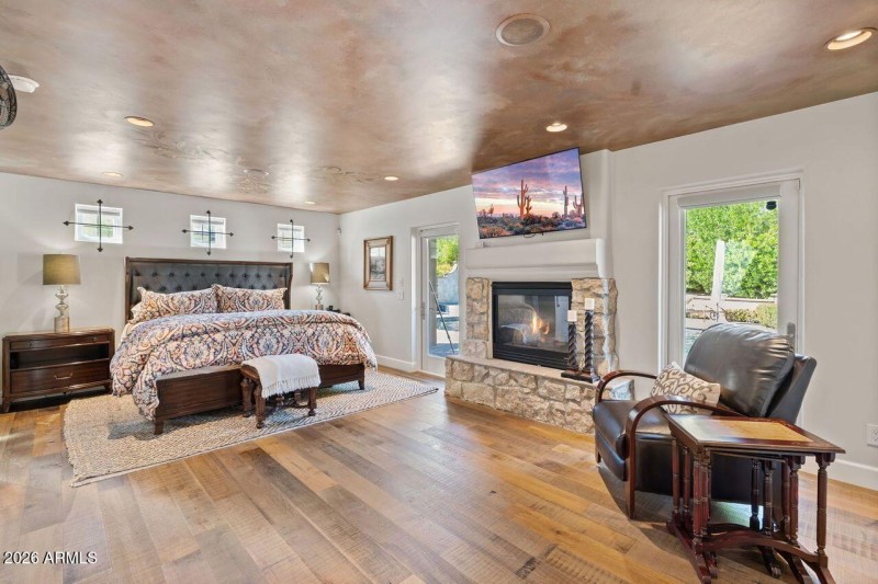 Spacious Primary with Backyard Exits