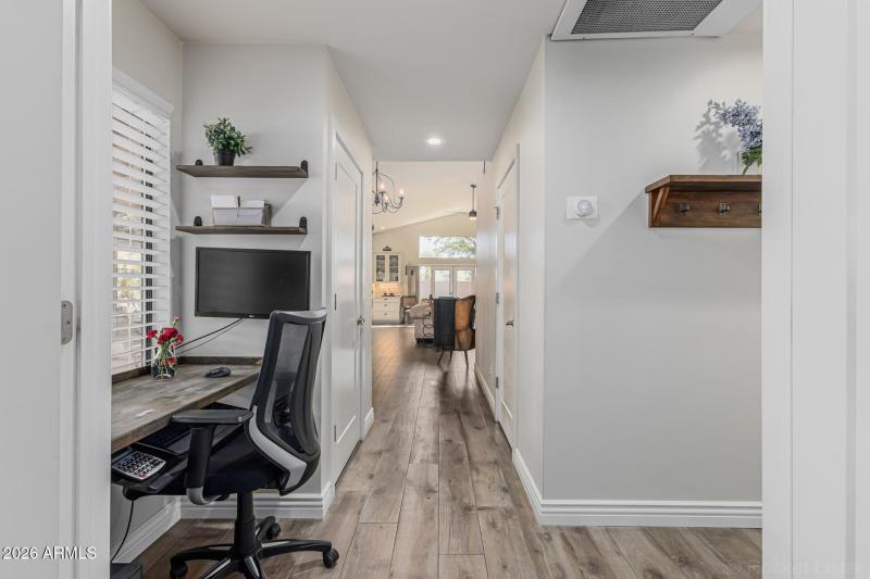 Built in office nook