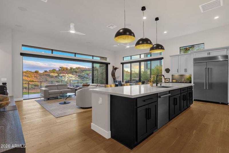 14-web-or-mls-16023-e-ridgestone-dr