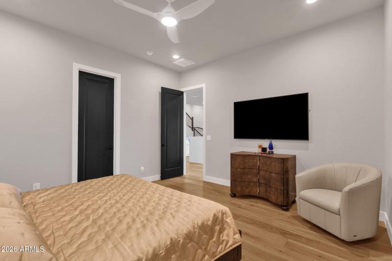 61-web-or-mls-16023-e-ridgestone-dr