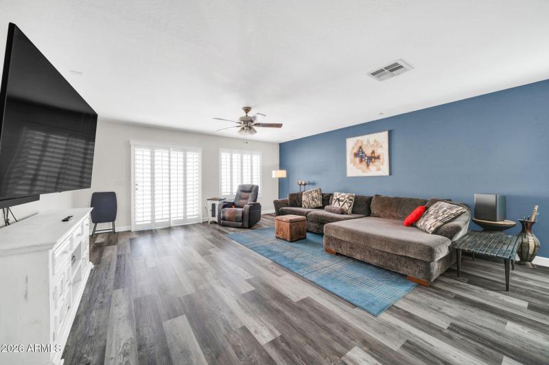 23594 W Hidalgo Ave-11