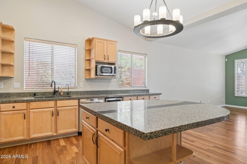 13-web-or-mls-29230-n-46th-st