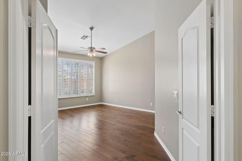 16-web-or-mls-29230-n-46th-st