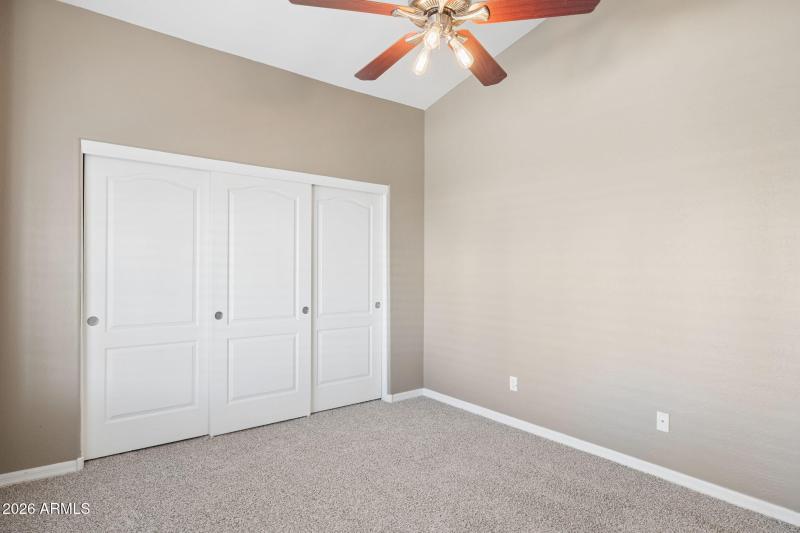 35-web-or-mls-29230-n-46th-st