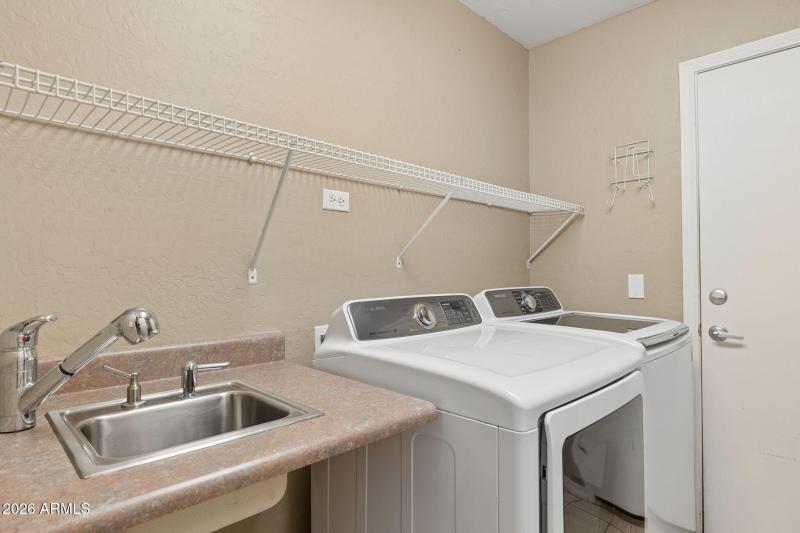 36-web-or-mls-29230-n-46th-st