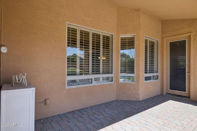 38-web-or-mls-29230-n-46th-st