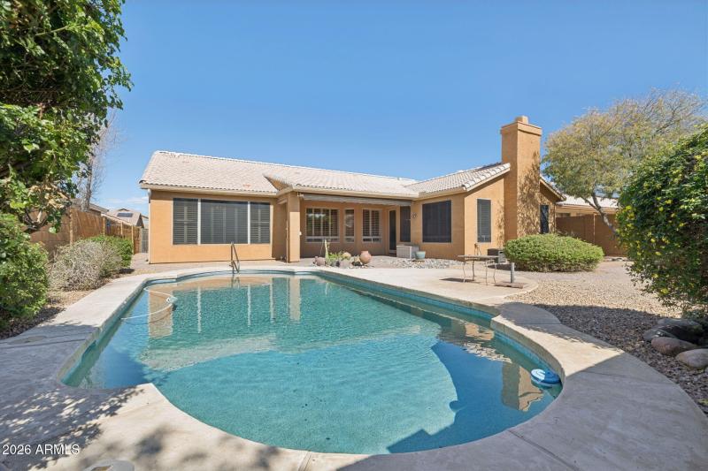 40-web-or-mls-29230-n-46th-st