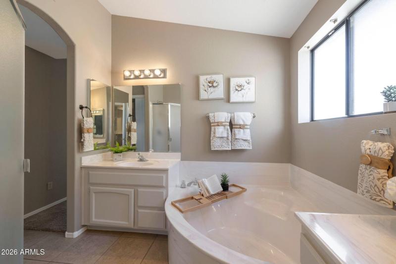 25-web-or-mls-Qp-4078