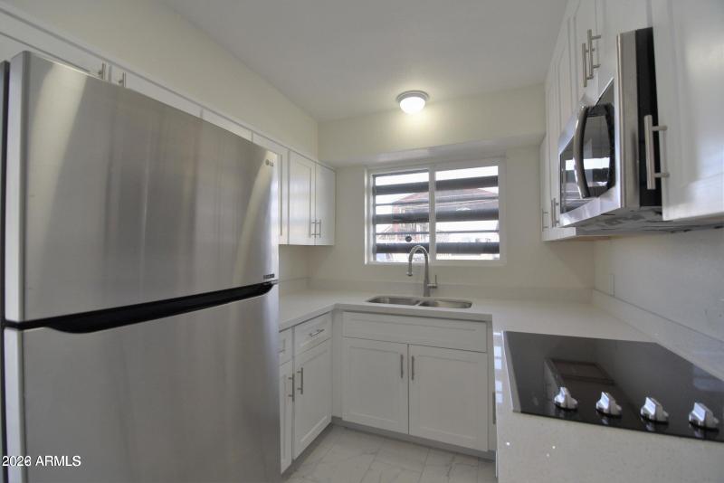 20220114182150385994000000-o