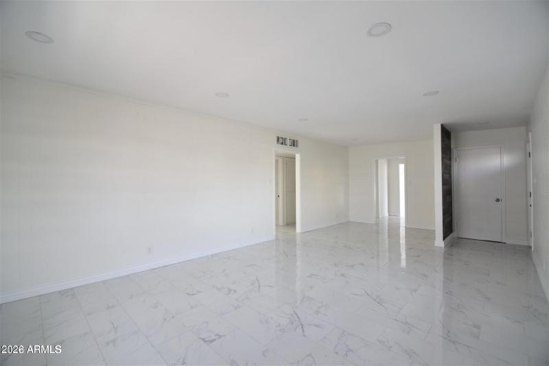 20220114182332876461000000-o