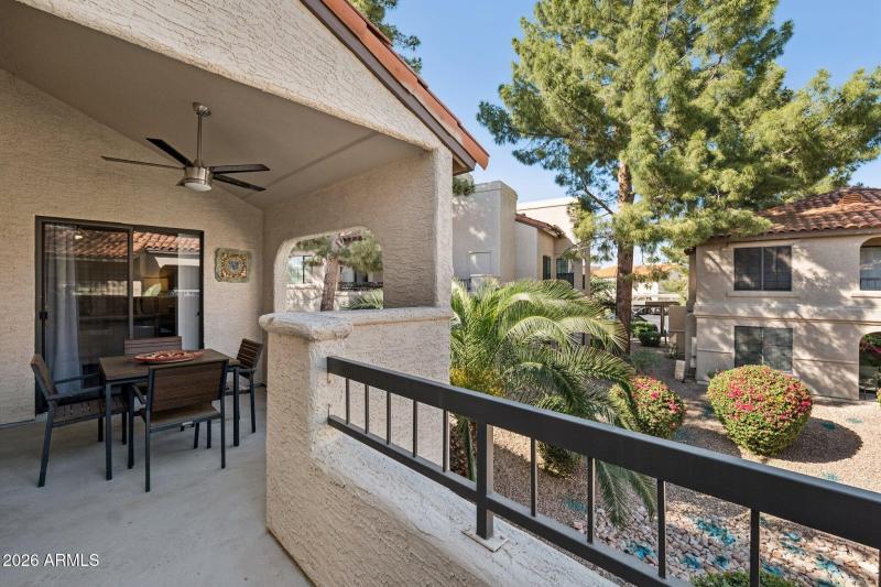 28-web-or-mls-9396-e-purdue-ave-221