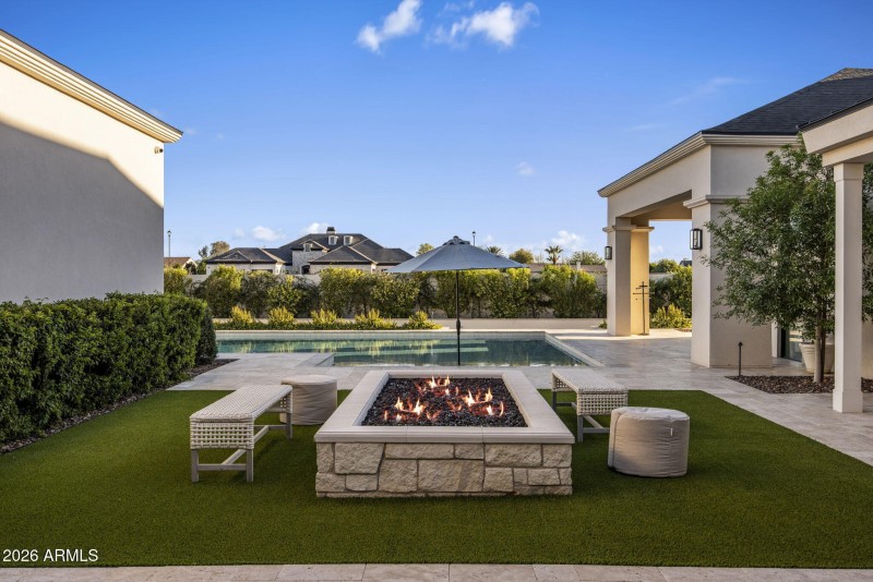 Outdoor Firepit