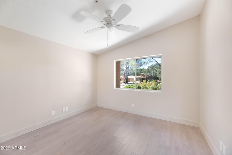 77_Morning_Sun_Dr-19